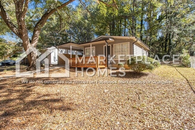 2006 Akron Dr SE in Atlanta, GA - Building Photo - Building Photo