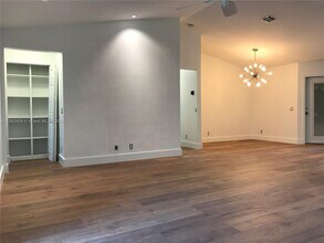4265 Pine Ridge Ct in Weston, FL - Building Photo - Building Photo