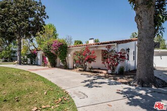 12255 Addison St in Los Angeles, CA - Building Photo - Building Photo