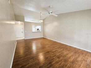 2407 King Oak Ct in St. Cloud, FL - Building Photo - Building Photo