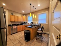 68 Calumet St, Unit 1 in Boston, MA - Building Photo - Building Photo