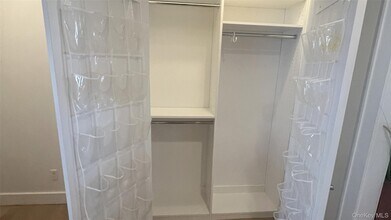 69 S Bay Ave in Massapequa, NY - Building Photo - Building Photo