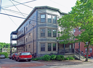 115 Sherman St in Portland, ME - Building Photo - Building Photo