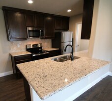 154-156 Crossbow Ct in Weatherford, TX - Building Photo