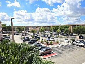 17350 NW 67th Ave in Hialeah, FL - Building Photo - Building Photo