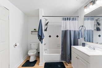 3903 E Powhatan Ave, Unit GO ID1244367P in Tampa, FL - Building Photo - Building Photo