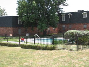 Jameson Street Apartments in Weatherford, TX - Building Photo - Building Photo