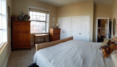 14 Chestnut St, Unit 53 in Boston, MA - Foto de edificio - Building Photo