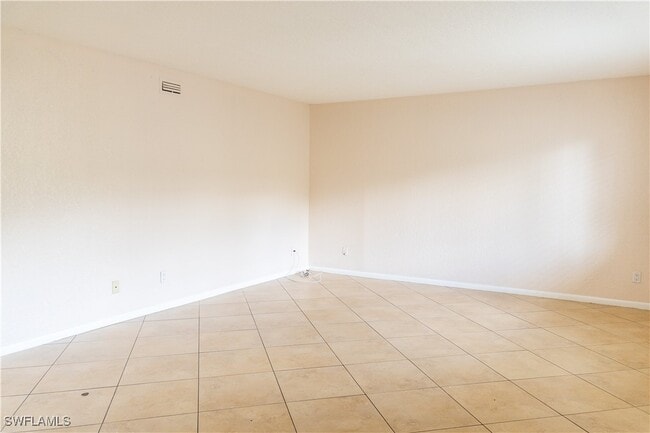 property at 4627 Bayshore Dr
