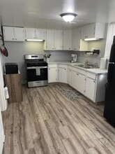 2201 W State St in Boise, ID - Foto de edificio - Building Photo