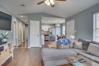 2709 Chicago Ct in Pensacola, FL - Building Photo - Building Photo