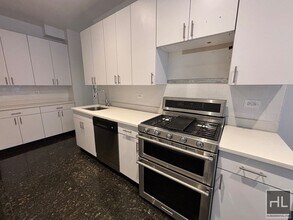 WEST 58 STREET in New York, NY - Building Photo - Building Photo