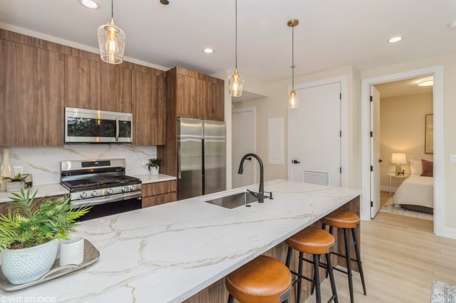 3046 W Irving Park Rd