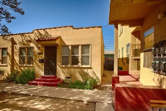 1842 Workman St in Los Angeles, CA - Foto de edificio - Building Photo