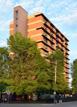 Jarrett Terrace in Charleston, WV - Foto de edificio - Building Photo