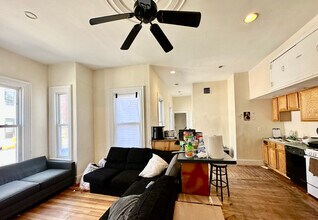 20 Highgate St, Unit 20 in Boston, MA - Building Photo - Building Photo