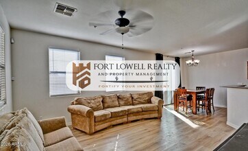 8169 W Groom Creek Rd in Phoenix, AZ - Building Photo - Building Photo