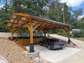 129 W Lakeshore Dr in Cherokee Village, AR - Building Photo - Building Photo