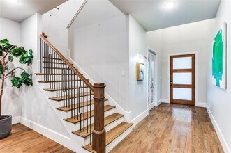 8601 Colina Terrace in Benbrook, TX - Foto de edificio - Building Photo
