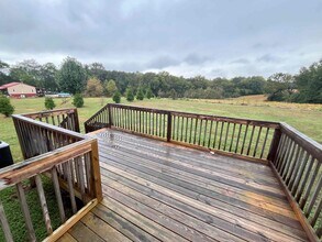 4217 Snake Rd in Athens, AL - Foto de edificio - Building Photo