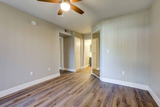Calista in Scottsdale, AZ - Building Photo - Building Photo