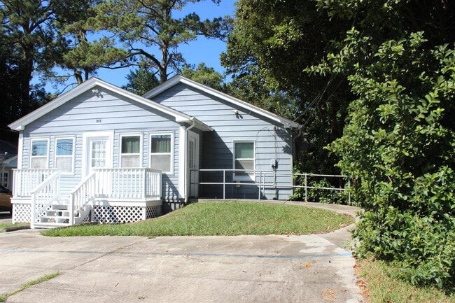 1416 N Adams St in Tallahassee, FL - Foto de edificio - Building Photo