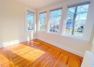 306 Soundview Ave in Mamaroneck, NY - Building Photo - Building Photo
