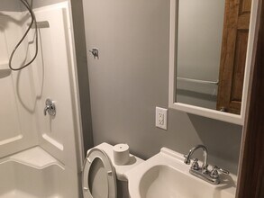 144 Almond Way in Pittsburgh, PA - Building Photo - Building Photo