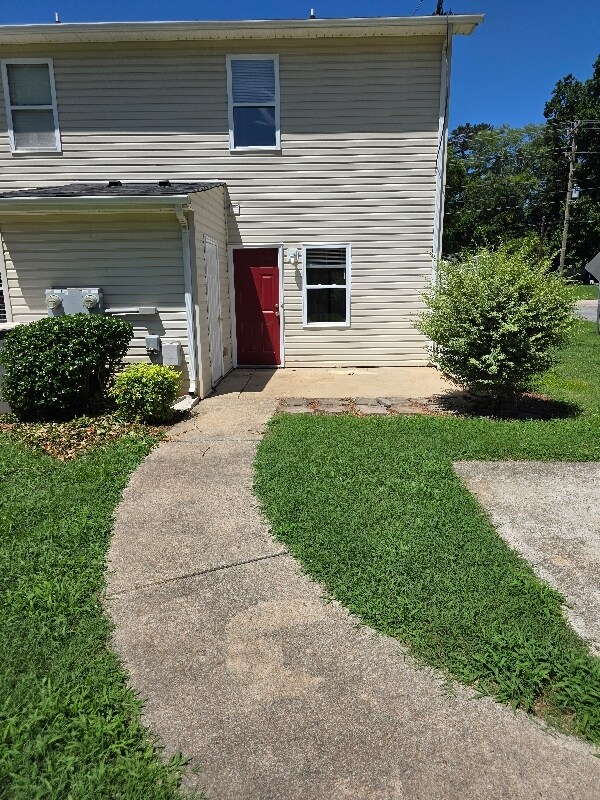 2401 S Ridge Ave in Kannapolis, NC - Building Photo - Building Photo