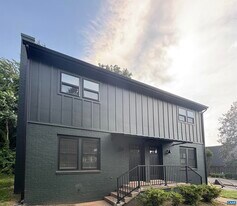 106 Perry Dr in Charlottesville, VA - Building Photo