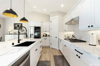 1615 Polnell Rd in Oak Harbor, WA - Building Photo - Building Photo