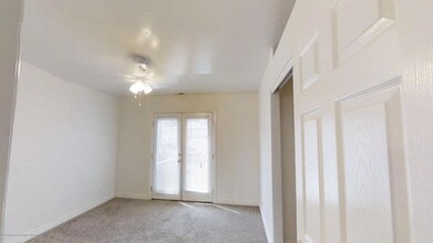 1415 E Payton Way in Flagstaff, AZ - Foto de edificio - Building Photo