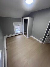 175 Child St in Warren, RI - Building Photo - Building Photo