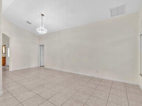 706 C St in Lake Worth Beach, FL - Building Photo - Building Photo