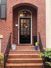 144 W Ridge Way in Roswell, GA - Building Photo - Building Photo