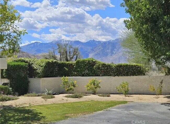 1515 Spyglass Plz, Unit 1515 Spyglass Plaza in Palm Springs, CA - Building Photo - Building Photo