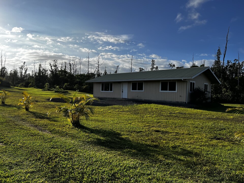 16-1656 37th Ave in Keaau, HI - Building Photo