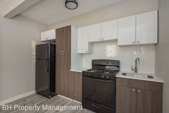 160 New Britain Ave in Hartford, CT - Building Photo - Building Photo
