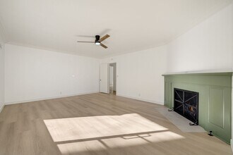 35-35 Kennebec Ave in Long Beach, CA - Building Photo - Building Photo