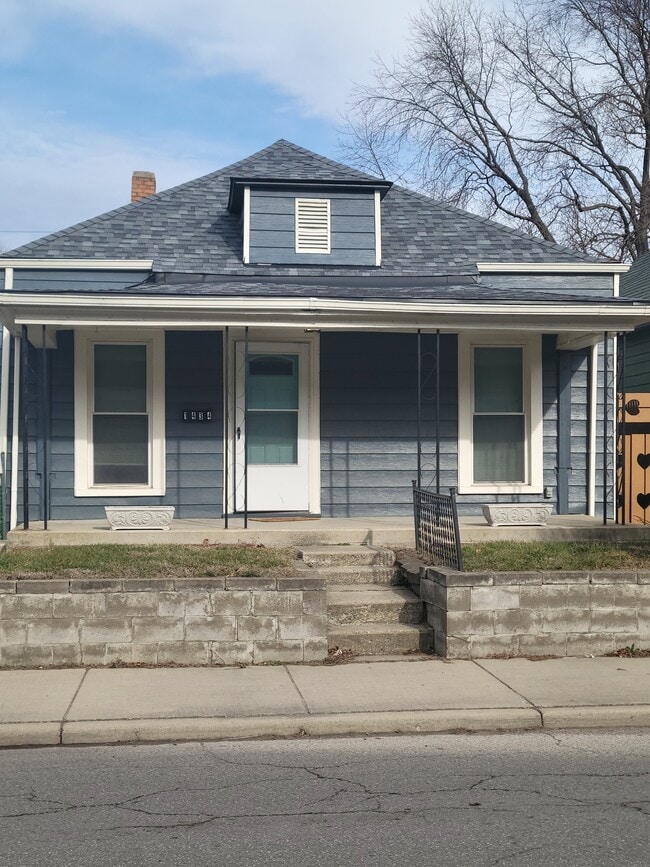 property at 1434 E Naomi St