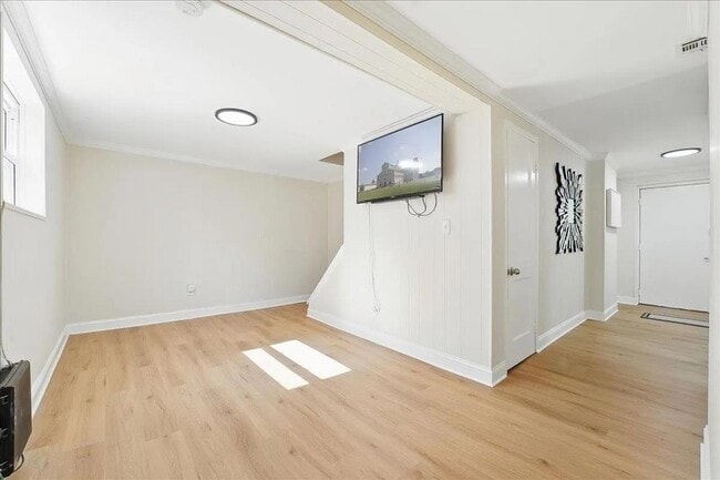 12 Saddlewood Ct in Jersey City, NJ - Building Photo - Building Photo