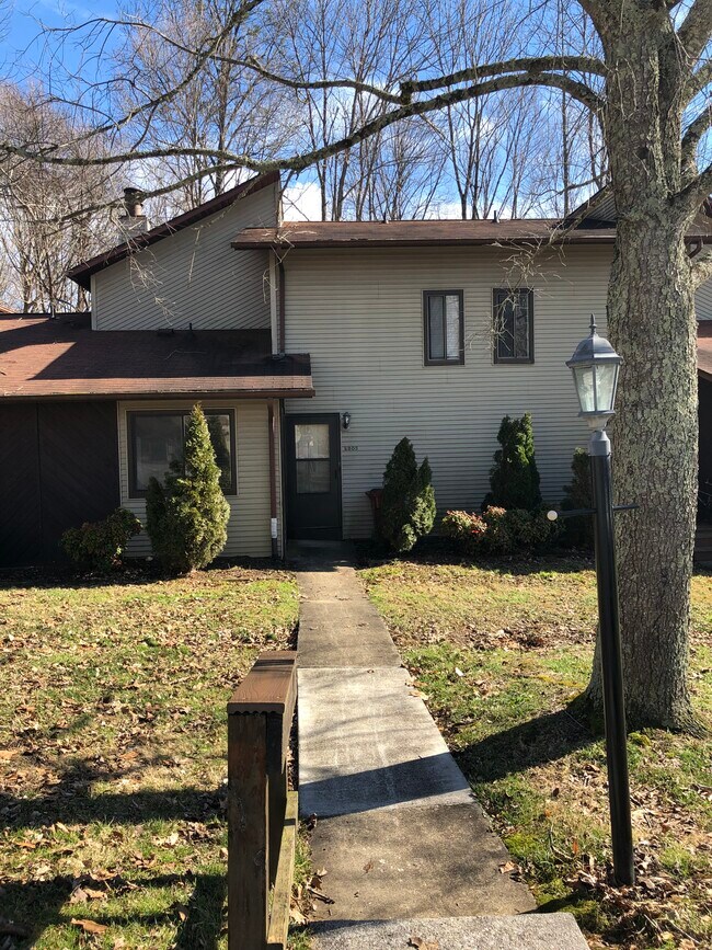 2203 Forest Acres Dr Rentals in Johnson City, TN