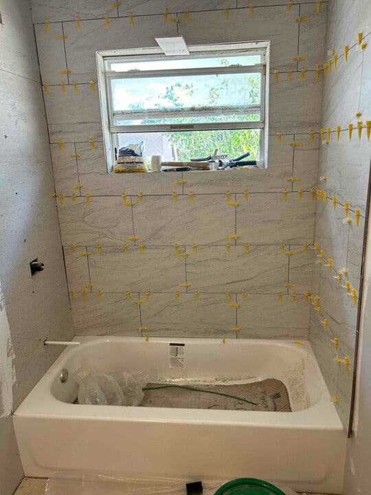 266 Diamond St in Deltona, FL - Building Photo