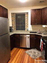 1463 Beacon St, Unit 38 in Brookline, MA - Foto de edificio - Building Photo