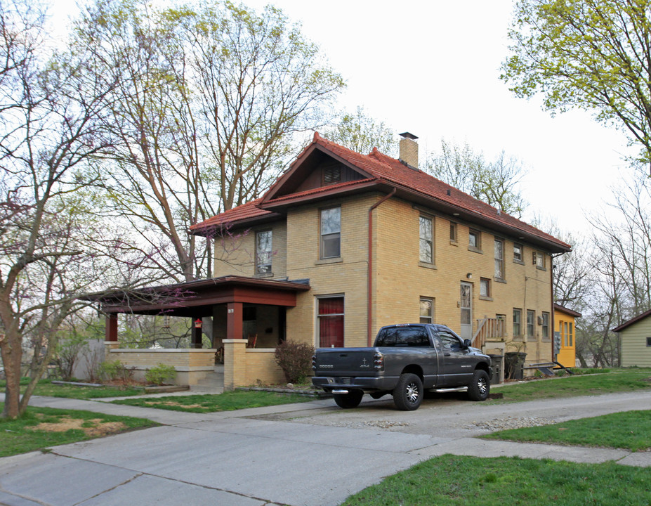 616 W High St in Elkhart, IN - Building Photo