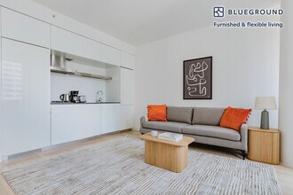 70 W 45th St, Unit SI FL33-ID1536 in New York, NY - Foto de edificio - Building Photo