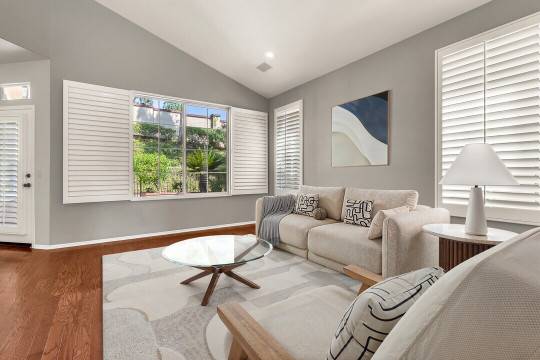 10072 Albee Ave in Tustin, CA - Building Photo