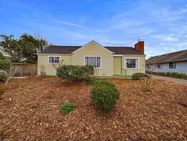 property at 1315 Lincoln Ave