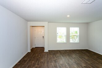 9807 Spotted Rose in San Antonio, TX - Building Photo - Building Photo