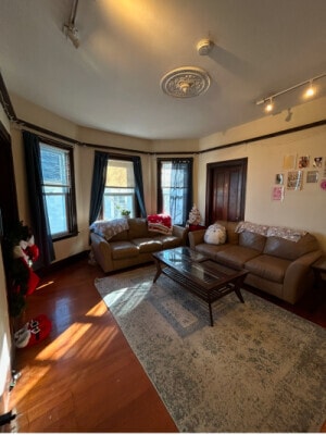17 Hillside St, Unit 3